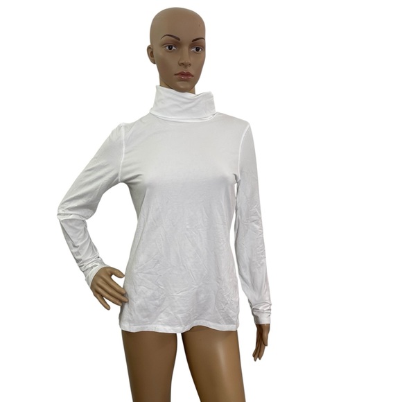 Elie Tahari Women’s Size Medium Long Sleeve Solid White Turtleneck Tee - Picture 1 of 5